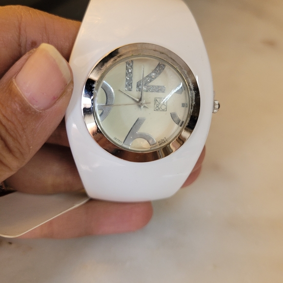 FIXED PRICE - New york & Co. Watch - Picture 9 of 13